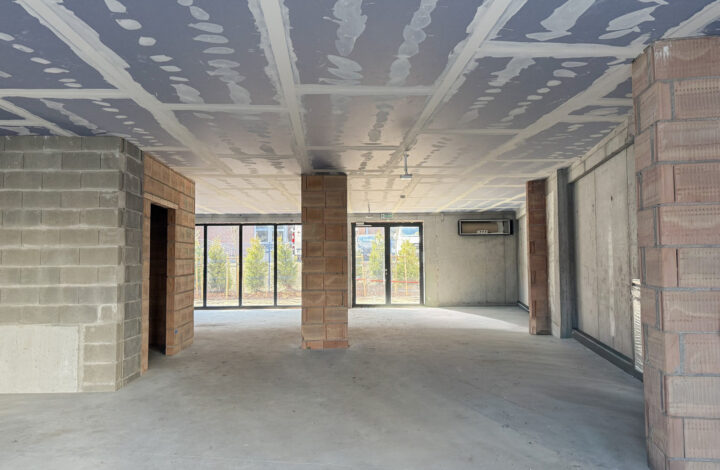 Commercial Unit with Garden | Zabłocie