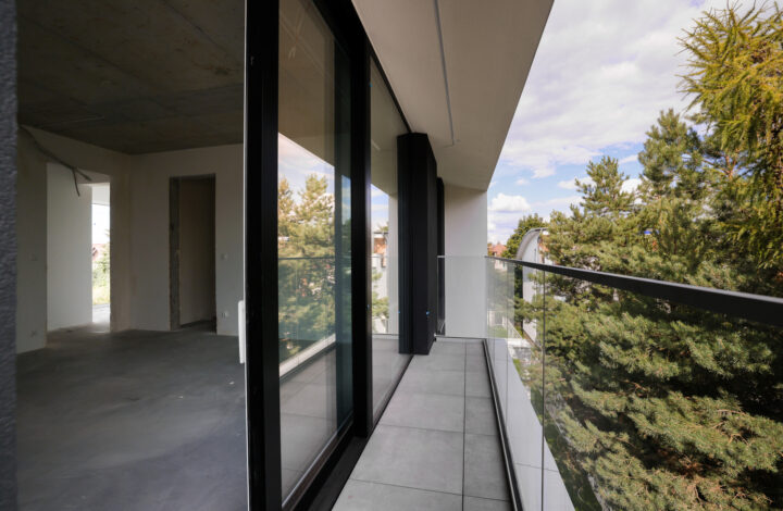 Dwupiętrowy apartament z ogrodem| Rumiana House II