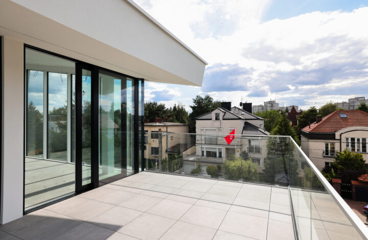 Modern Apartment with Rooftop Terrace | Wilanów