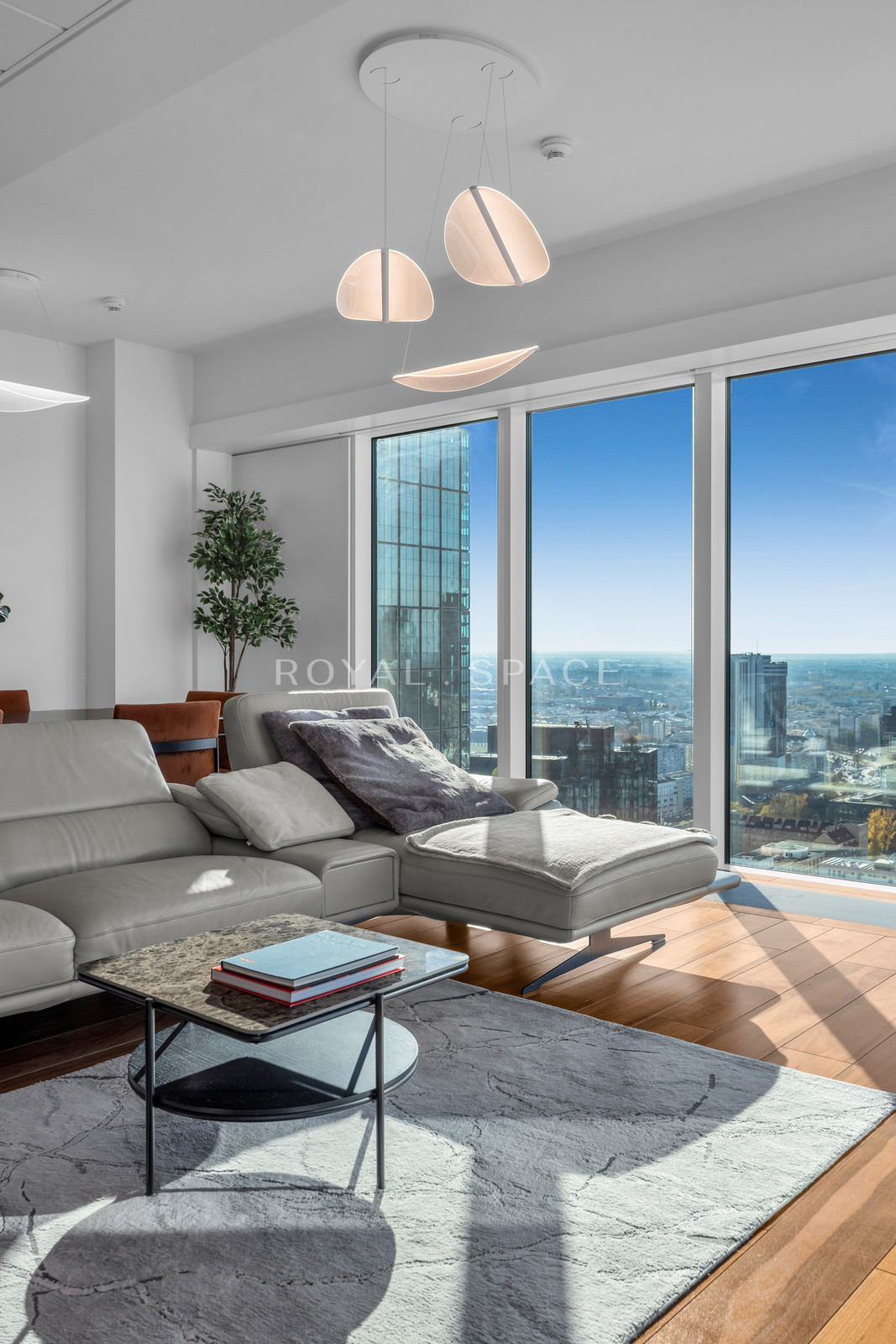 Zlota 44 | Розкішна квартира на 35 поверсі!