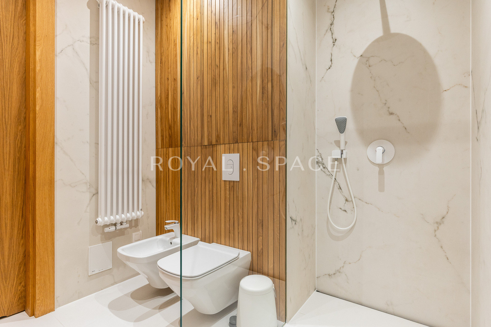 Jasny apartament w prestiżowym Garden Lane