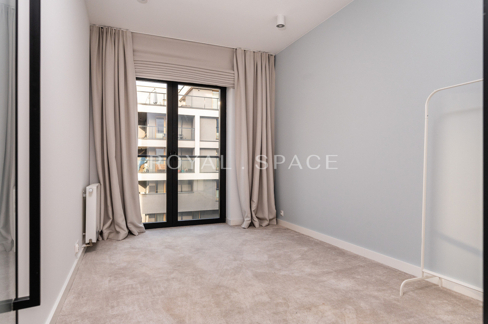 Jasny apartament w prestiżowym Garden Lane