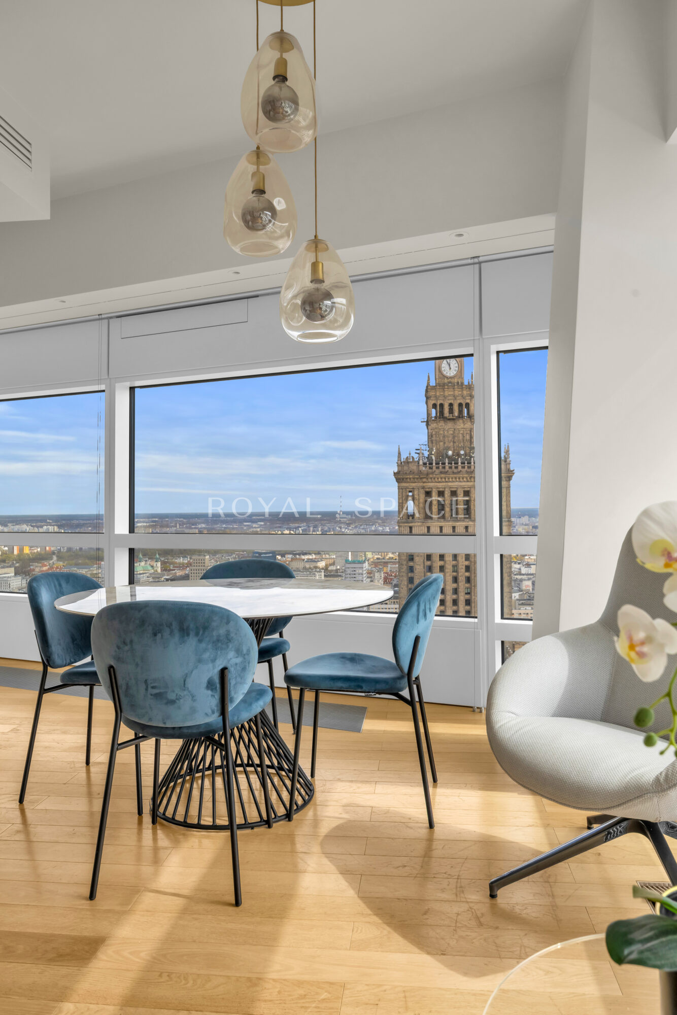 Apartament z widokiem na Pałac Kultury! Złota 44