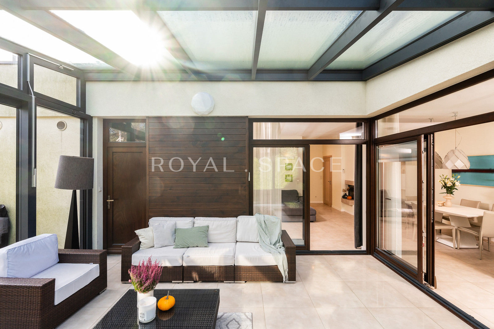 Wyjątkowy dom z ogrodem zimowym | Parkowe Wzgórze