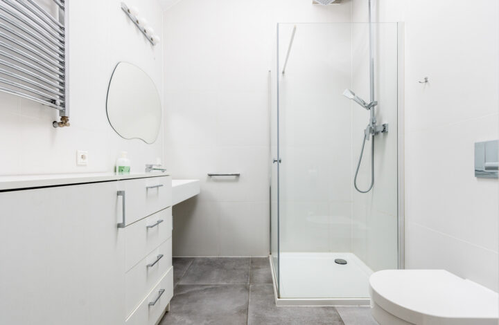 Розкішна вілла з садом та гаражем!