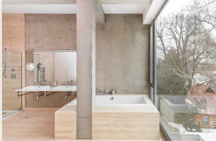 Розкішна вілла з садом та гаражем!