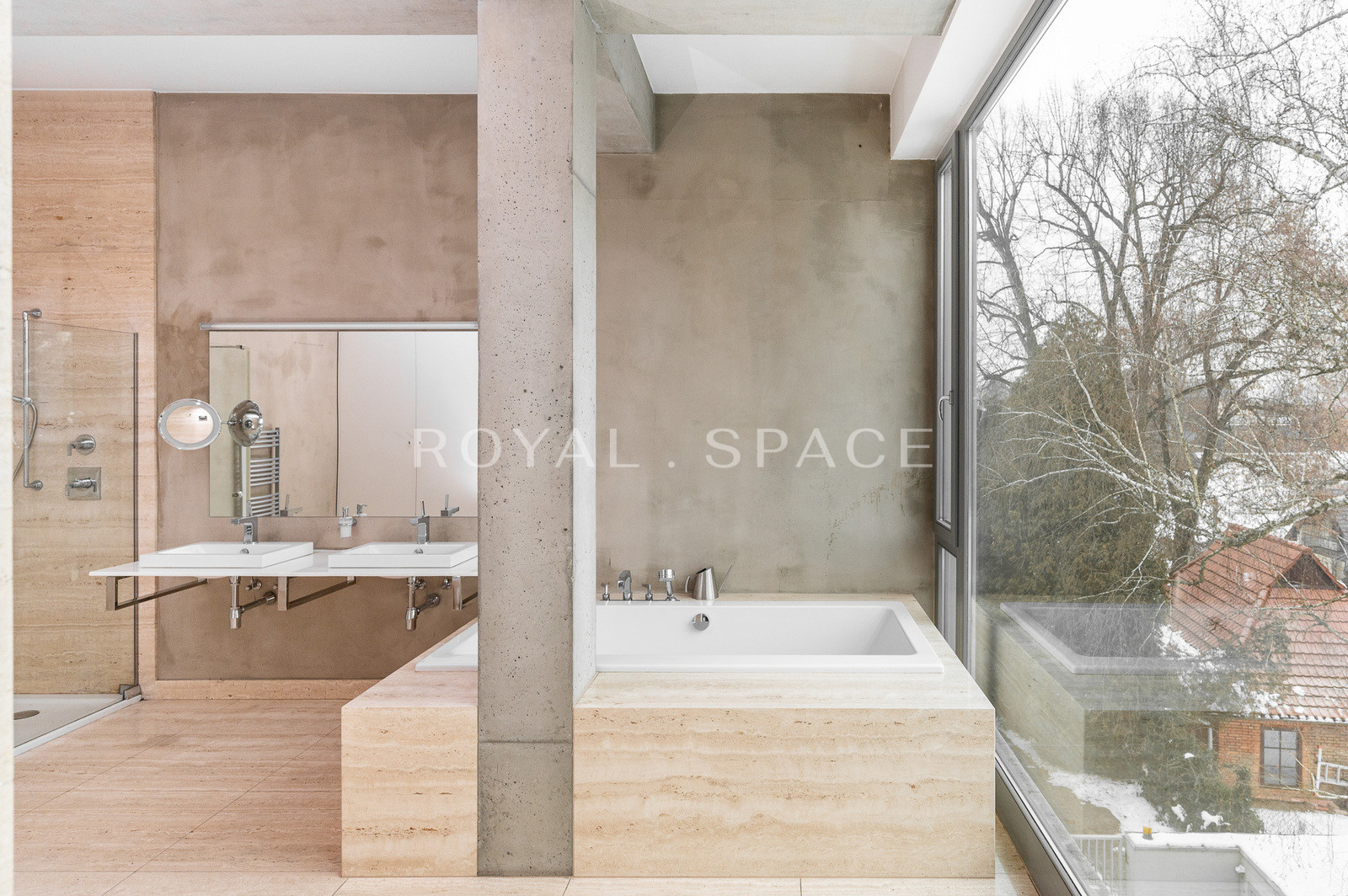 Розкішна вілла з садом та гаражем!