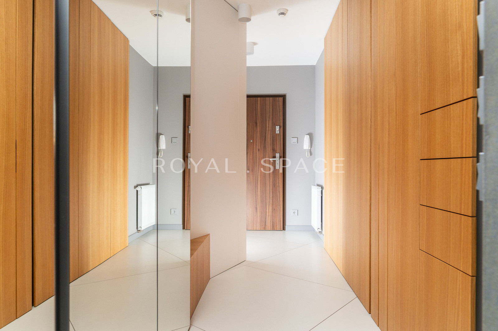 Апартамент з оглядовою терасою на даху! Riva Verona