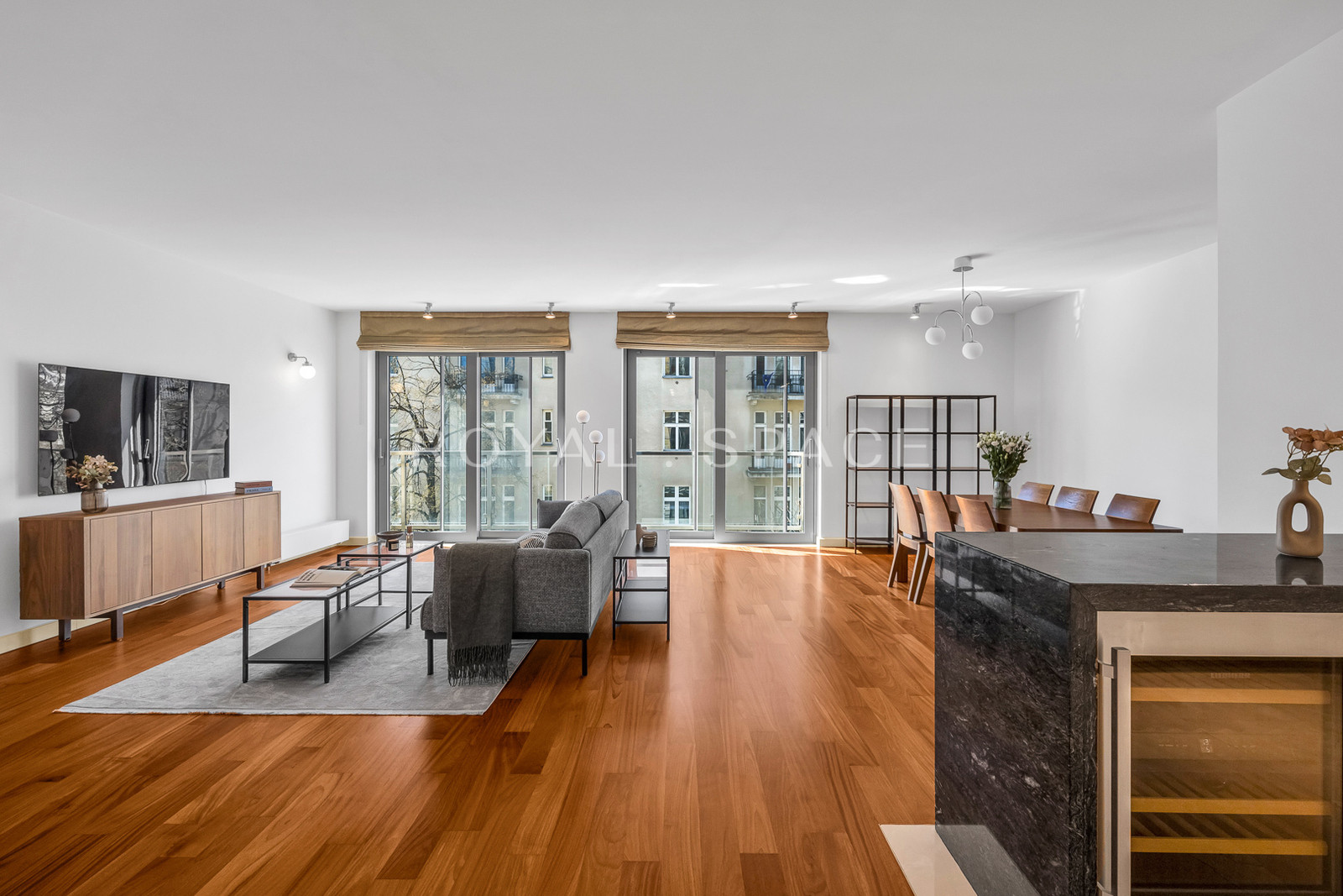 Powiśle | Spacious apartment by the park!