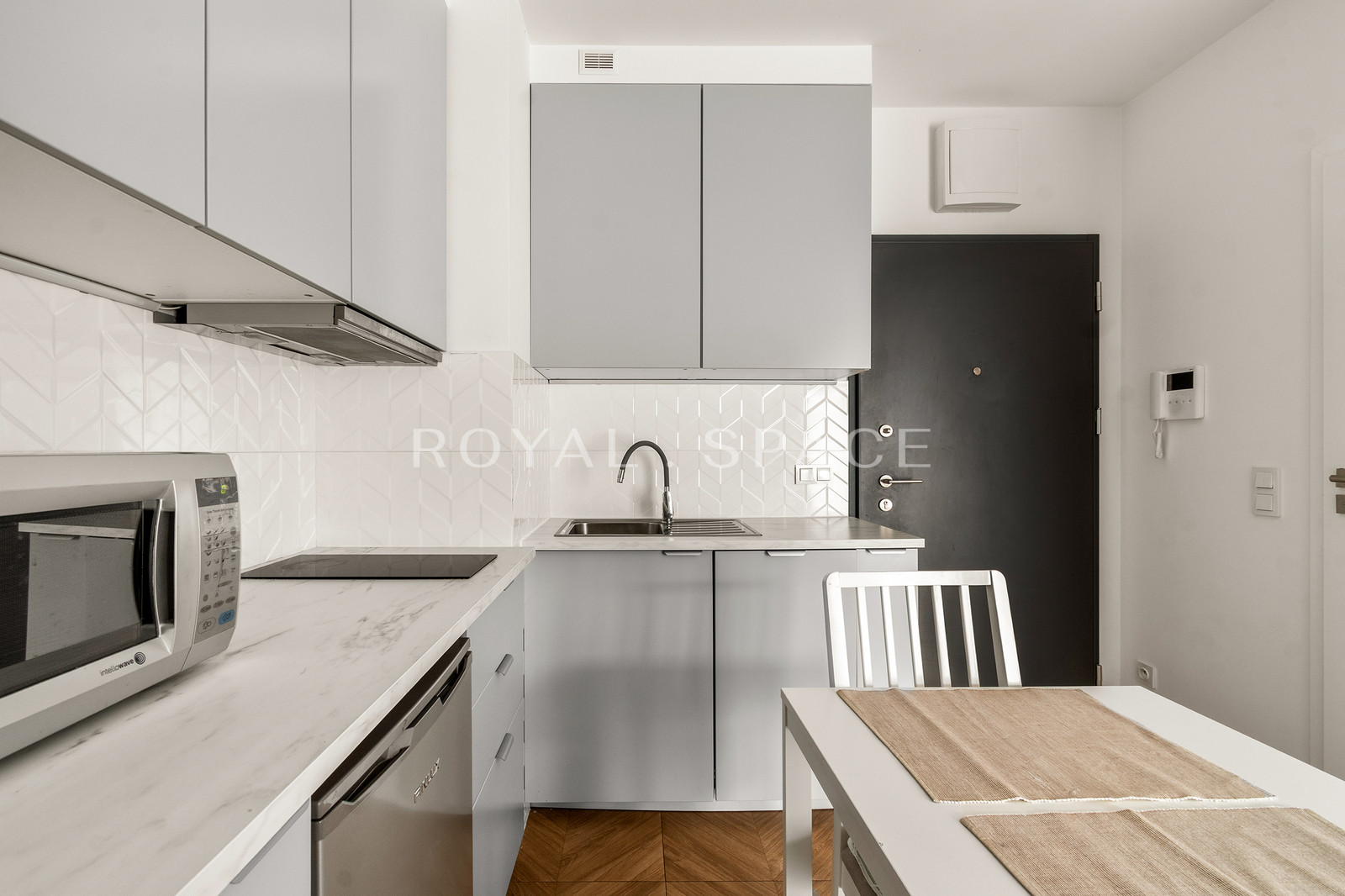 Apartment with private garden | BOHEMA