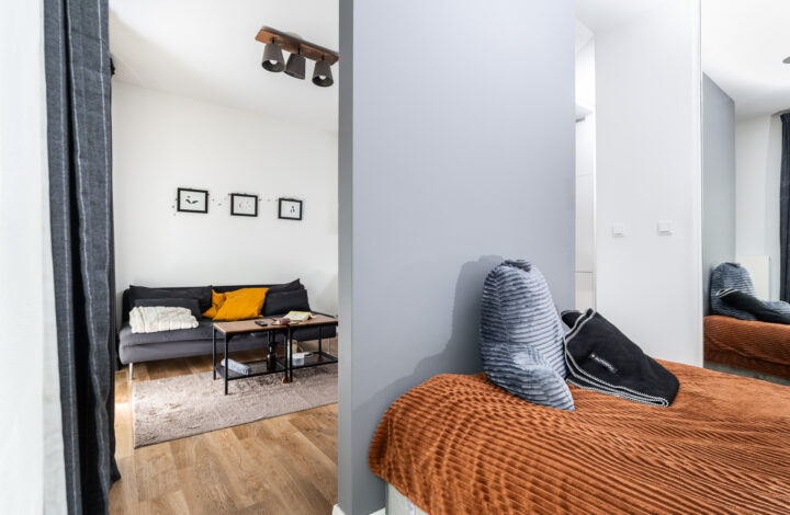 Сучасна квартира з балконом | Steam Park