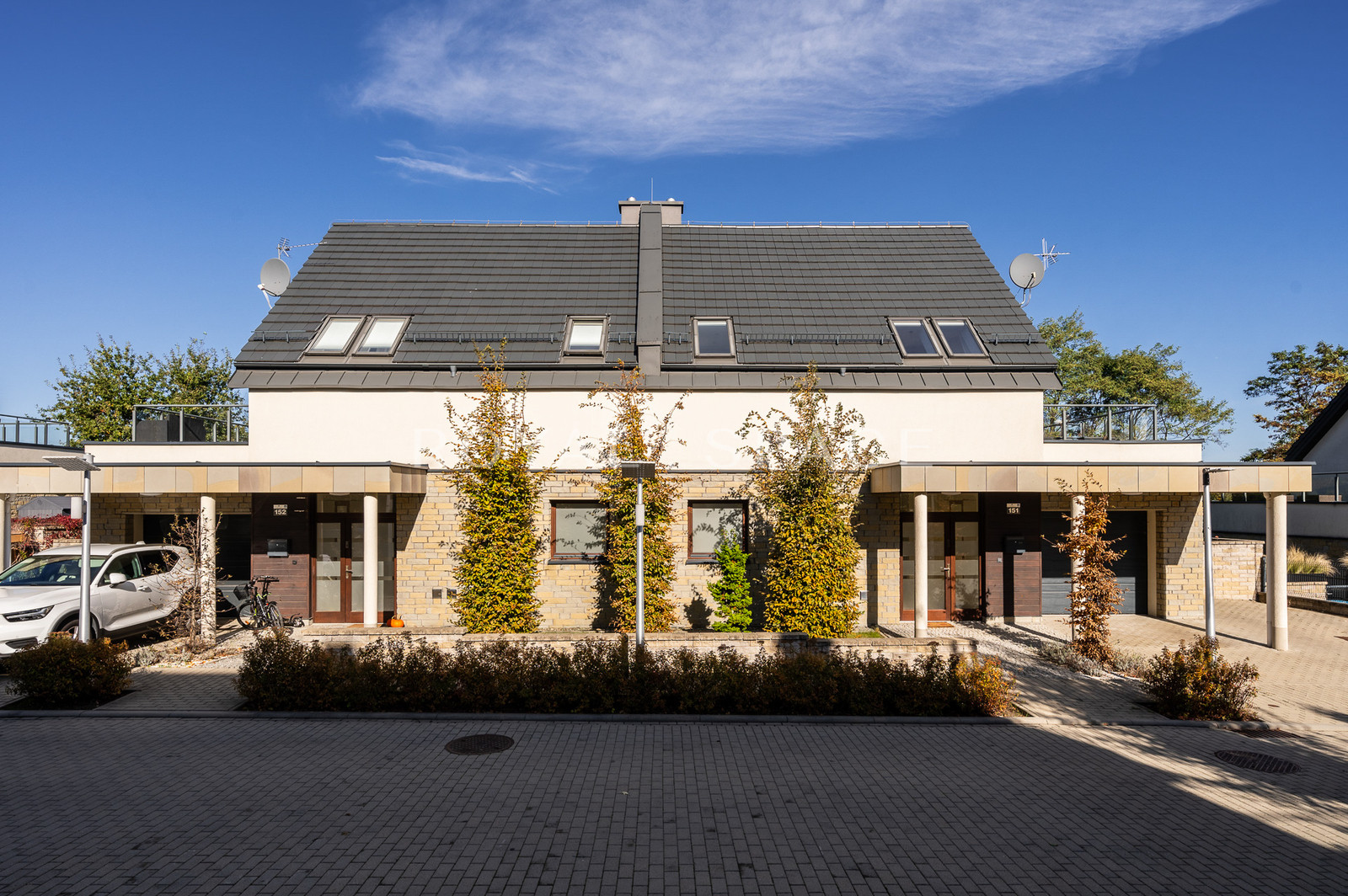 Унікальний будинок із зимовим садом | Паркове пагорб