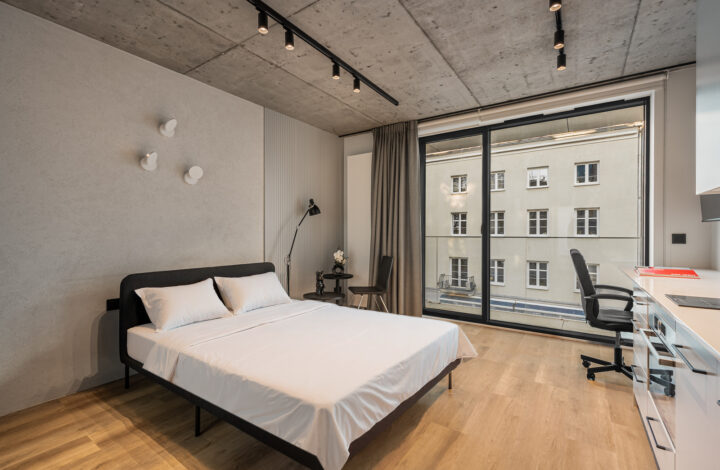 Functional studio on Emilii Plater!