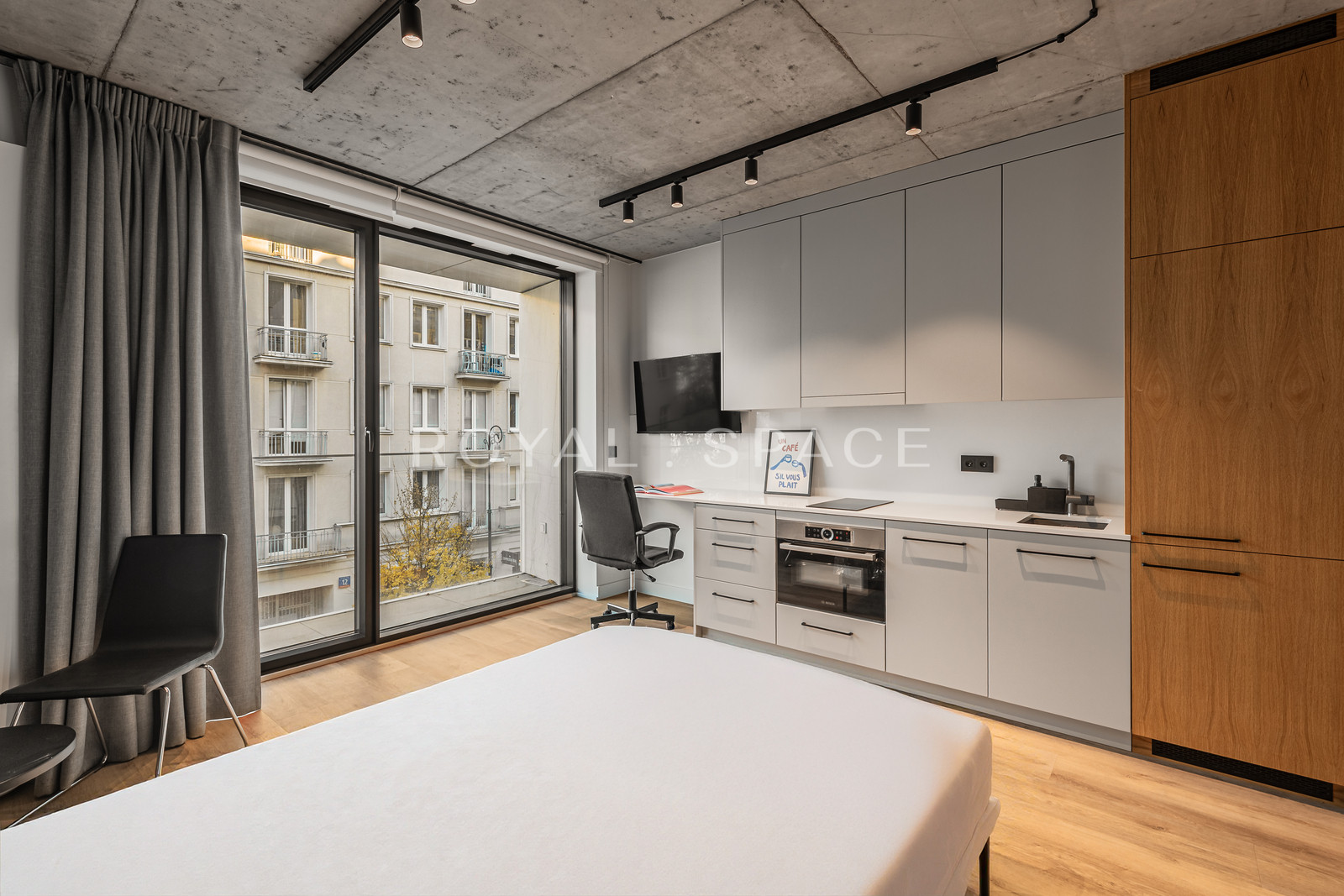 Функціональна студія на Emilii Plater!