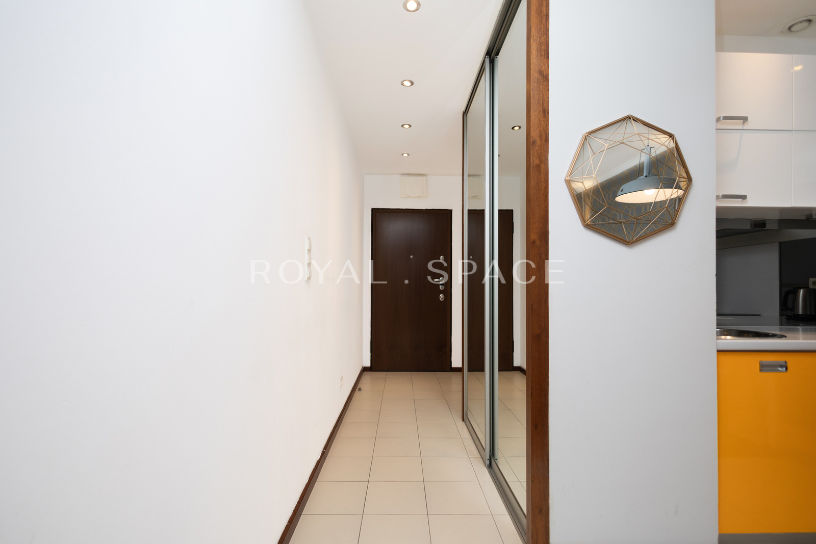 Чудова квартира в Енджел Сіті!