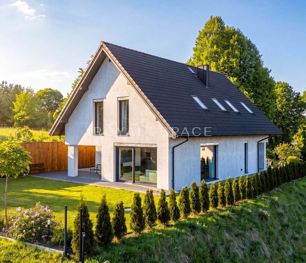 New unique house with a garden!