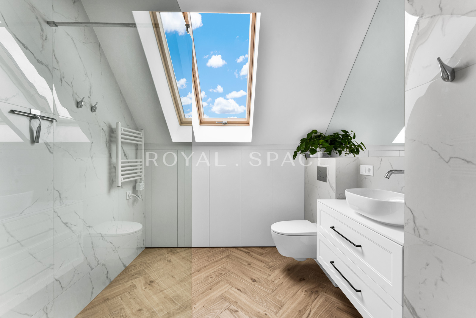 New unique house with a garden!