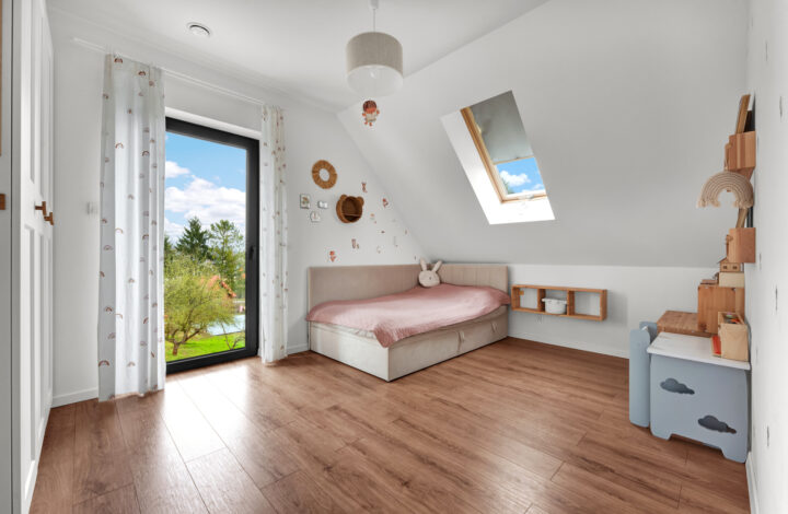 New unique house with a garden!