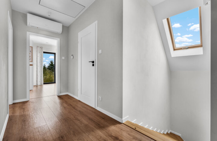 New unique house with a garden!