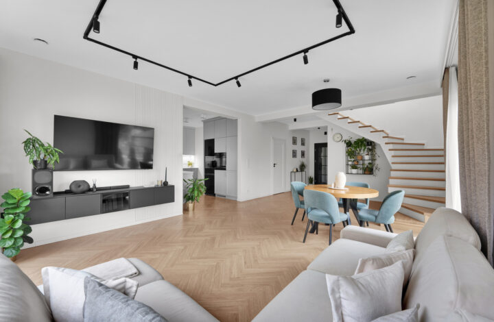 New unique house with a garden!