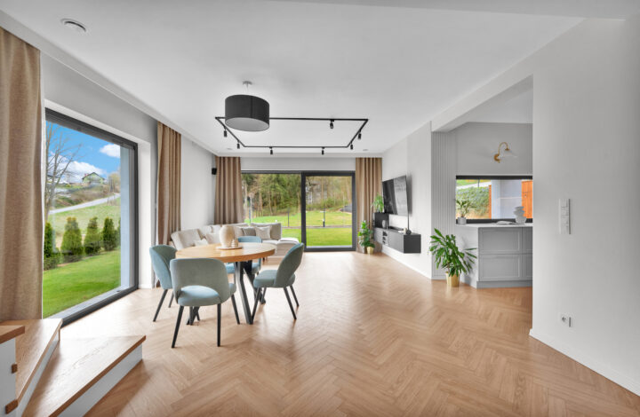 New unique house with a garden!