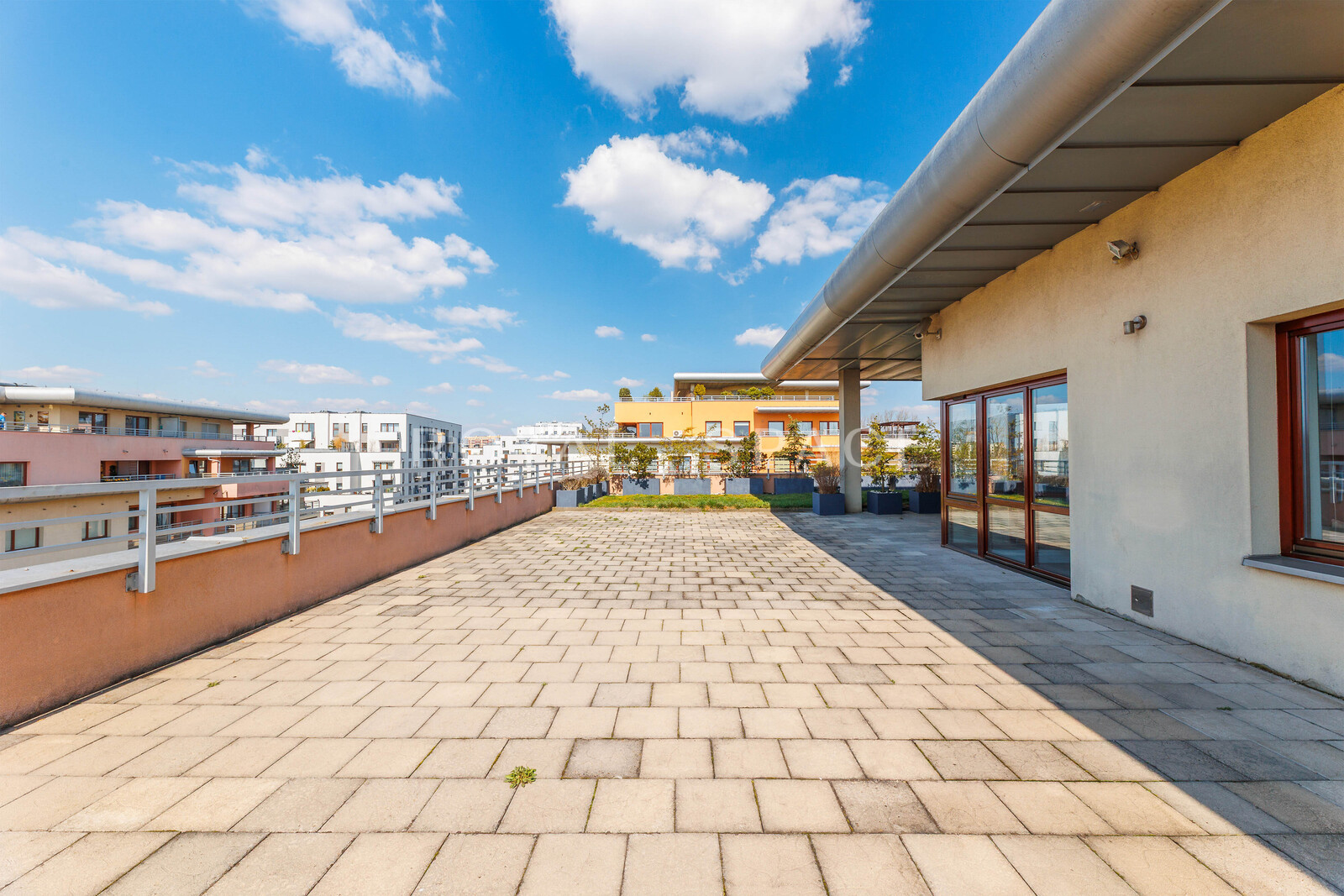 Пентхаус з терасою 180м² | Кроводжа