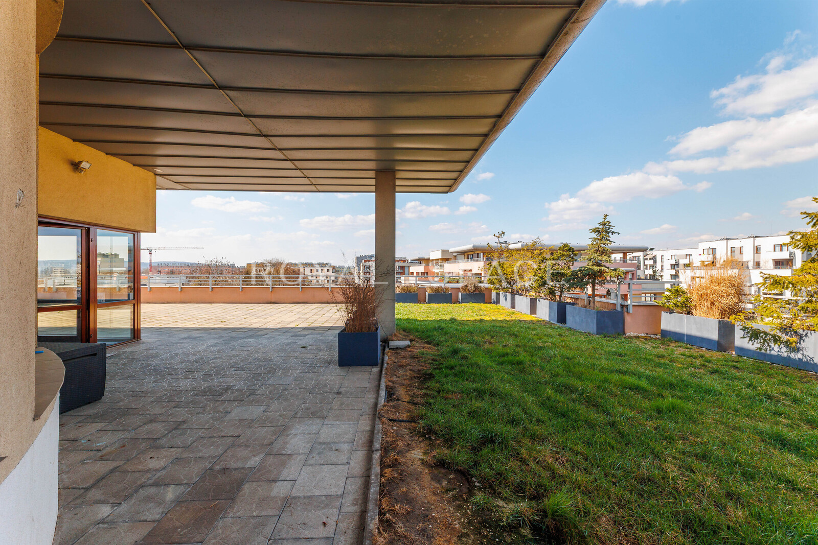 Пентхаус з терасою 180м² | Кроводжа