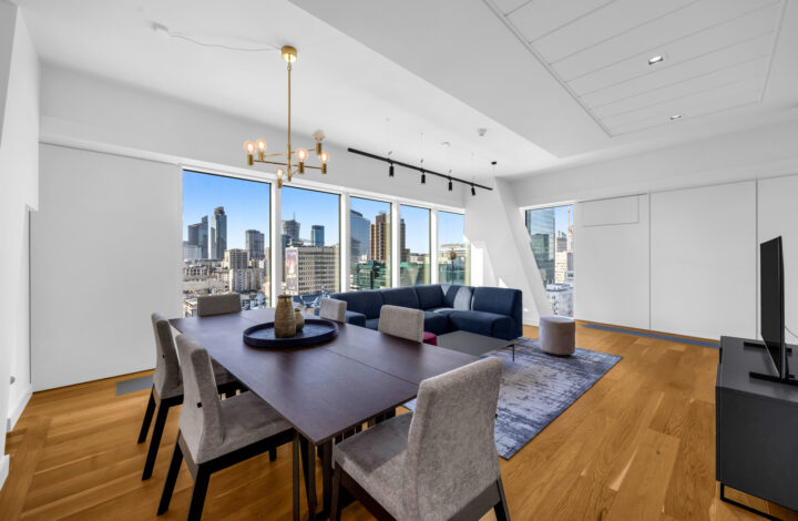 Апартаменти преміум з панорамним видом | Złota 44