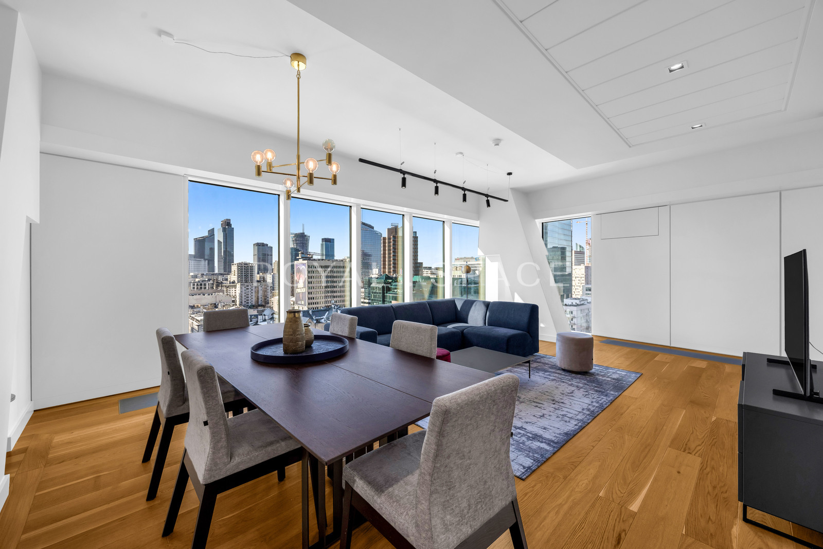 Апартаменти преміум з панорамним видом | Złota 44