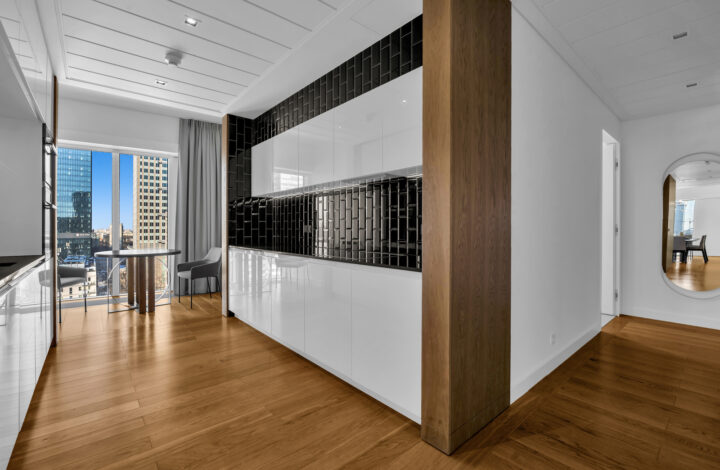 Апартаменти преміум з панорамним видом | Złota 44