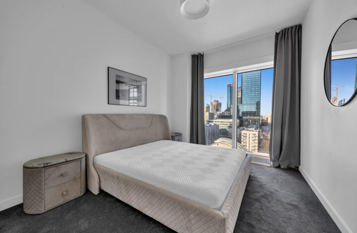 Апартаменти преміум з панорамним видом | Złota 44