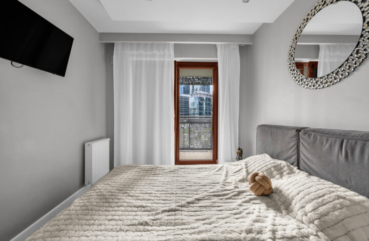 Apartment with Large Balcony and View | Oxygen