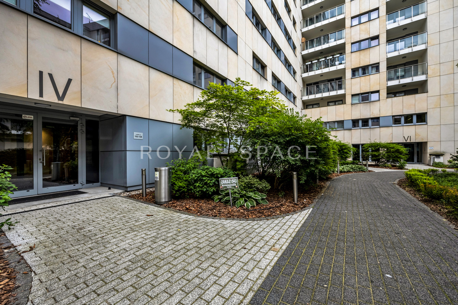 Apartment with Large Balcony and View | Oxygen