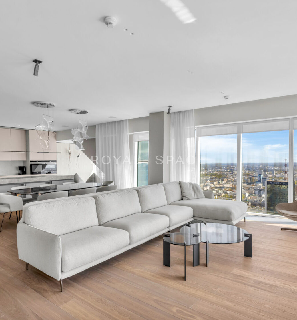 Złota 44 | Apartament z panoramicznym widokiem