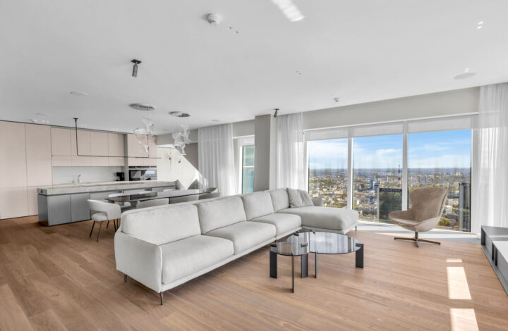 Złota 44 | Apartament z panoramicznym widokiem