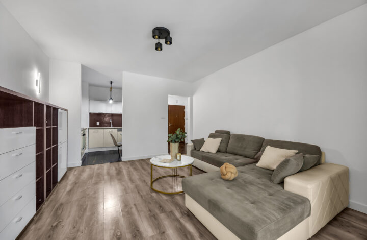 Funkcjonalny apartament koło Browarów Warszawskich