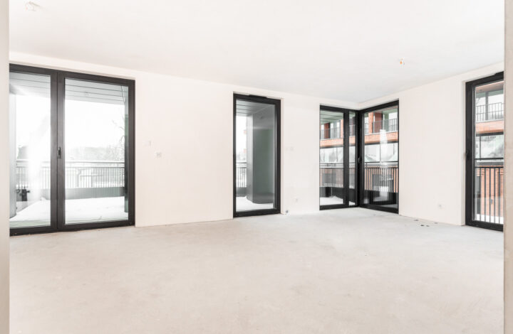 3-room apartment with a 20-meter square terrace