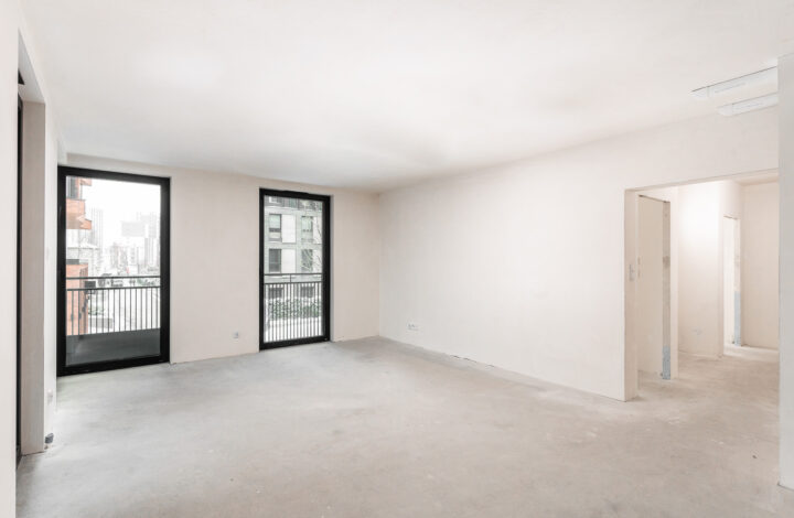 3-room apartment with a 20-meter square terrace