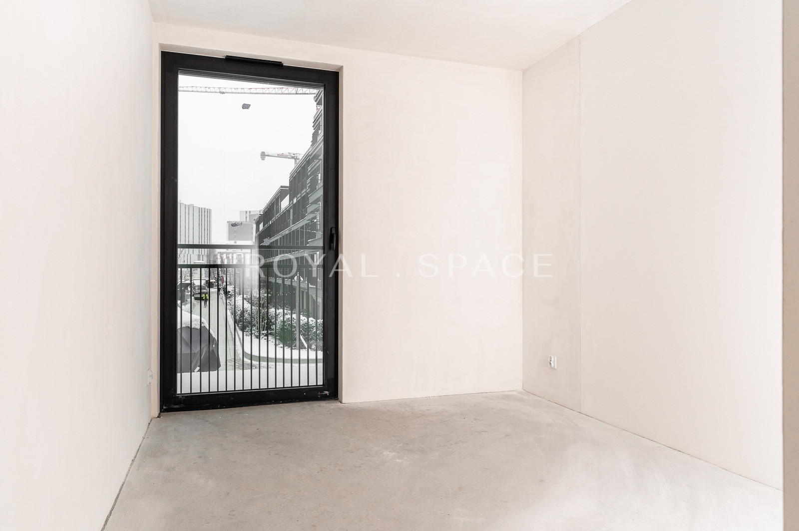 3-room apartment with a 20-meter square terrace