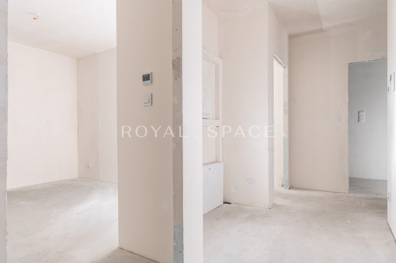 3-room apartment with a 20-meter square terrace