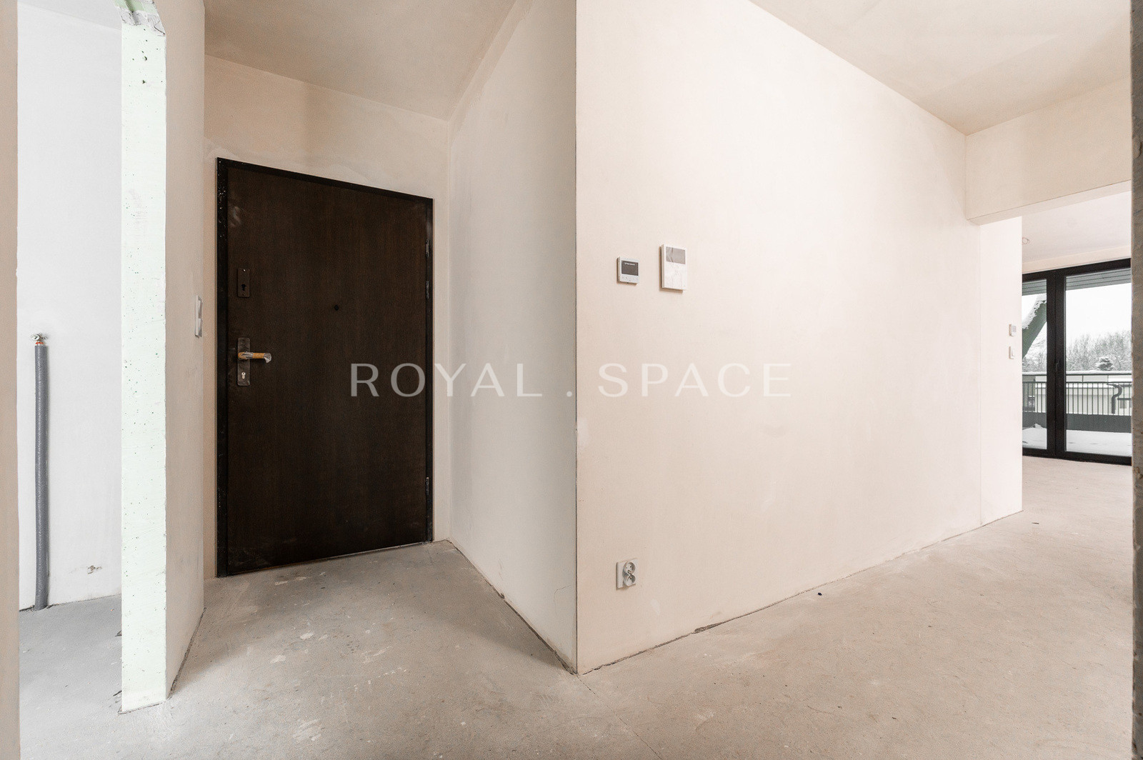 3-room apartment with a 20-meter square terrace