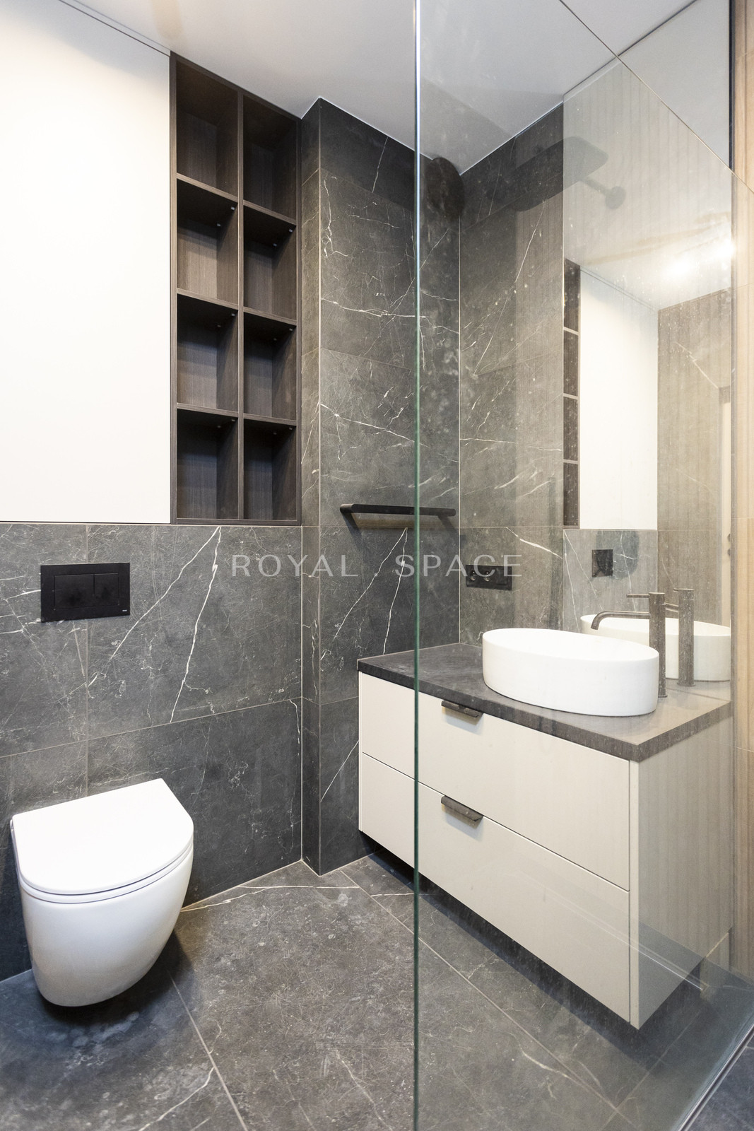 Nowoczesna kawalerka przy parku | BELG