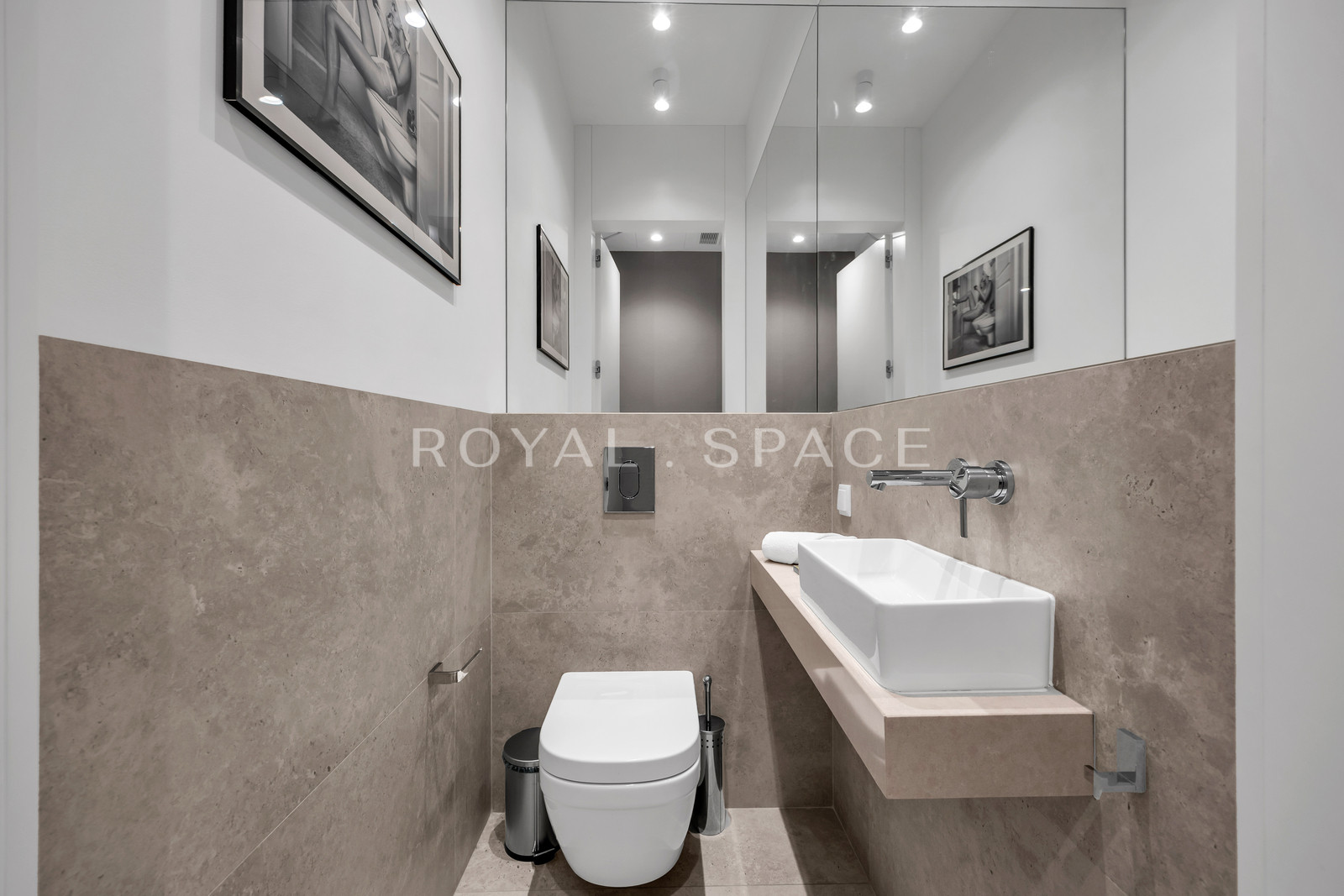 Apartment on the 13th floor in Mennica Residence!