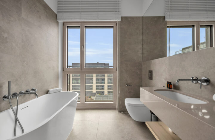 Apartment on the 13th floor in Mennica Residence!