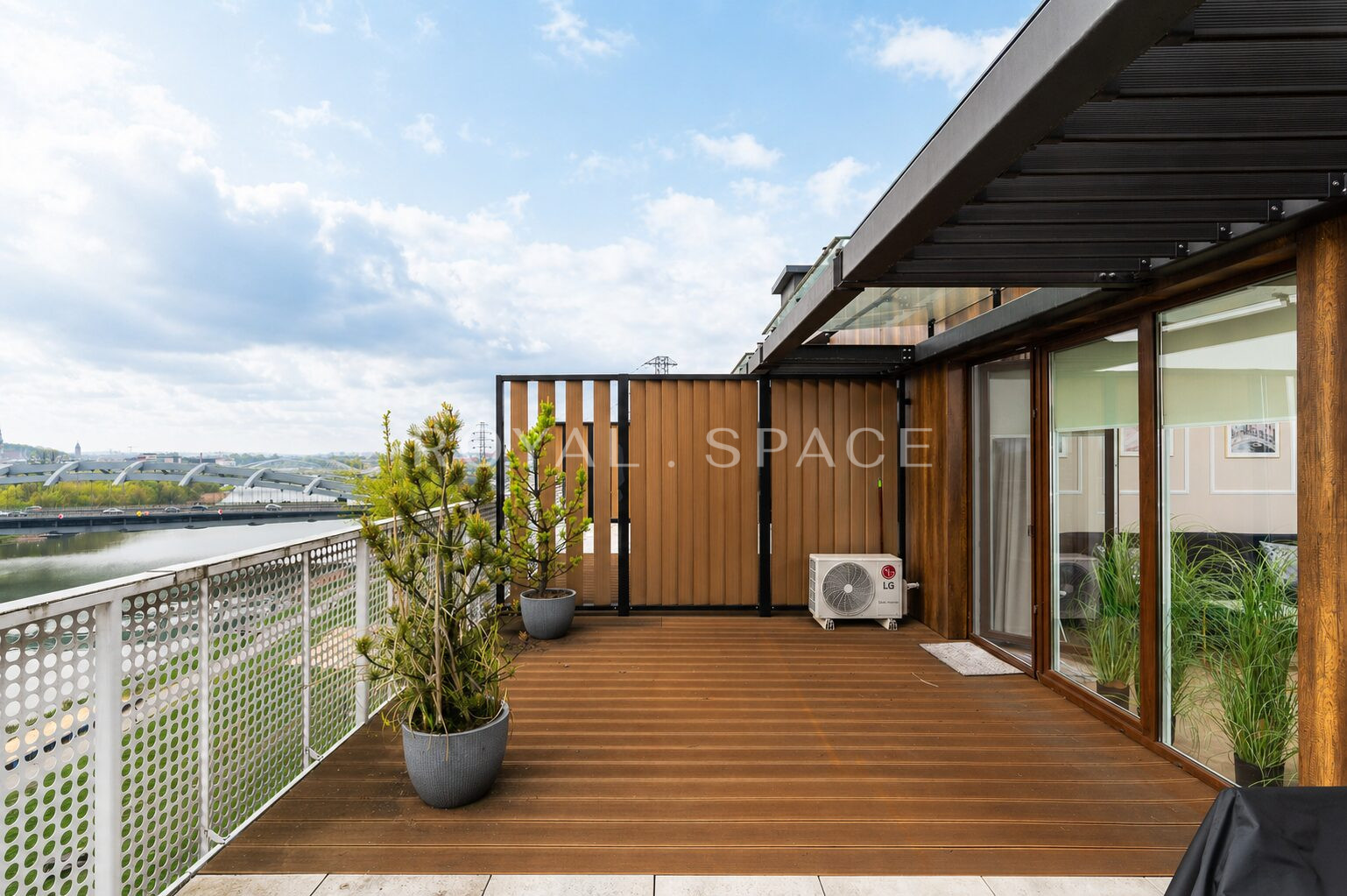 Ekskluzywny apartament z widokiem na Wisłę!