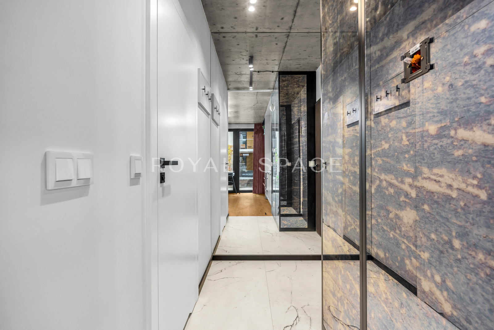 Stylowy apartament z loggią przy Emilii Plater 15!