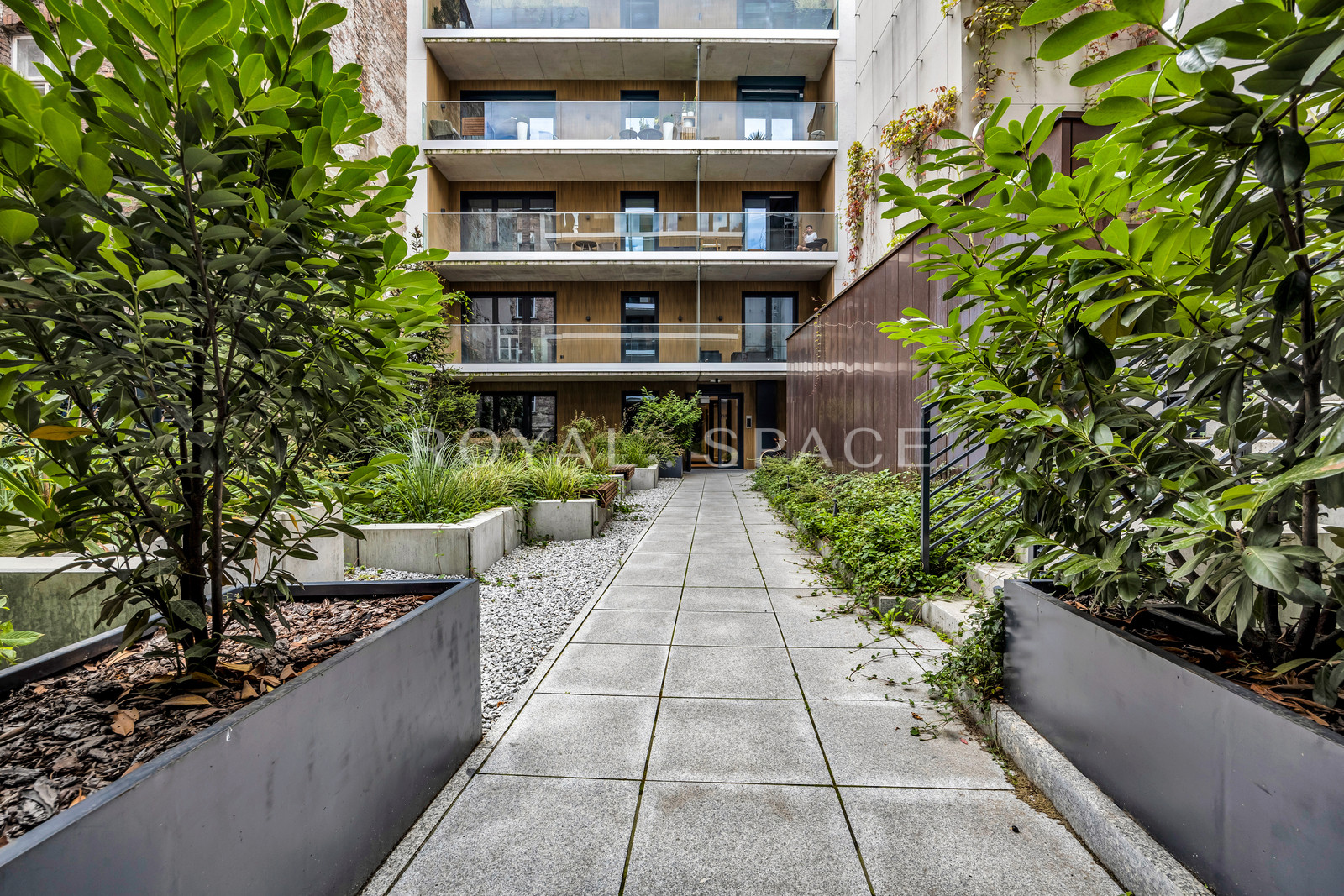 Stylowy apartament z loggią przy Emilii Plater 15!