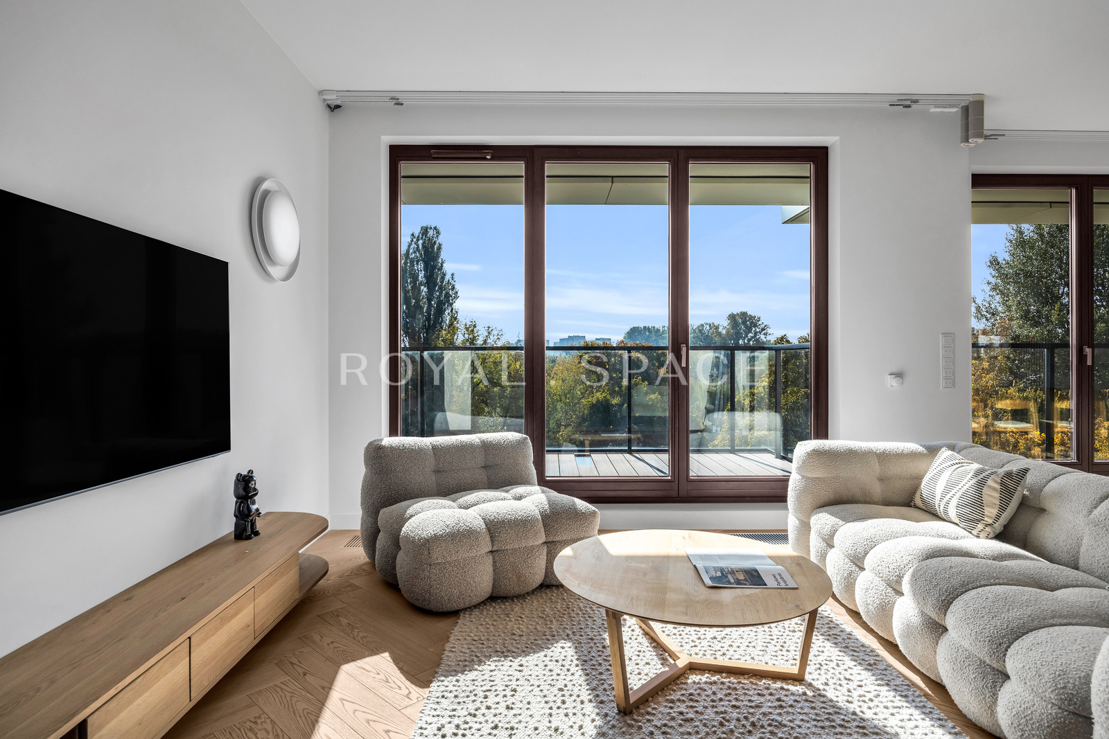 Luksusowy apartament z tarasem i widokiem na park