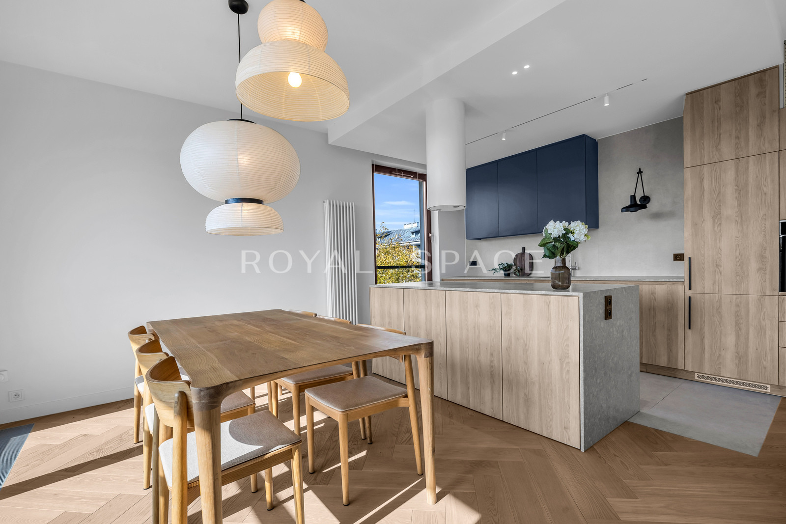 Luksusowy apartament z tarasem i widokiem na park