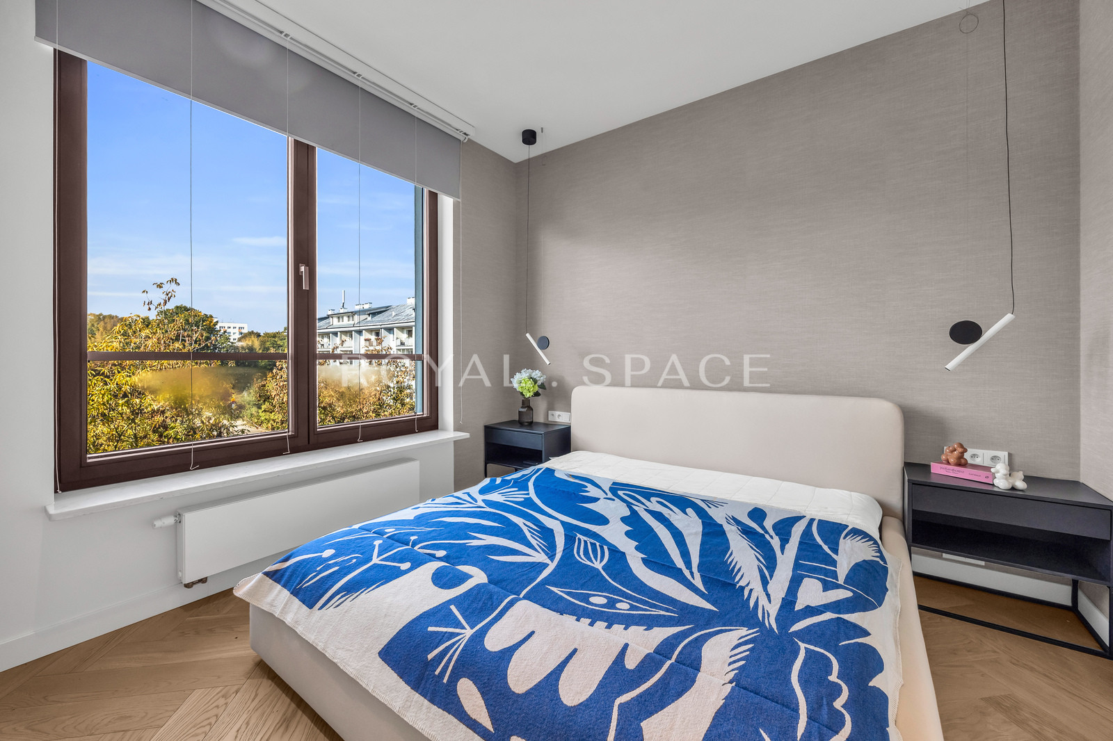 Luksusowy apartament z tarasem i widokiem na park